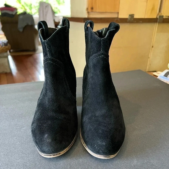 Sam Edelman Black Suede Bootie Size 7.5 - Picture 2 of 5